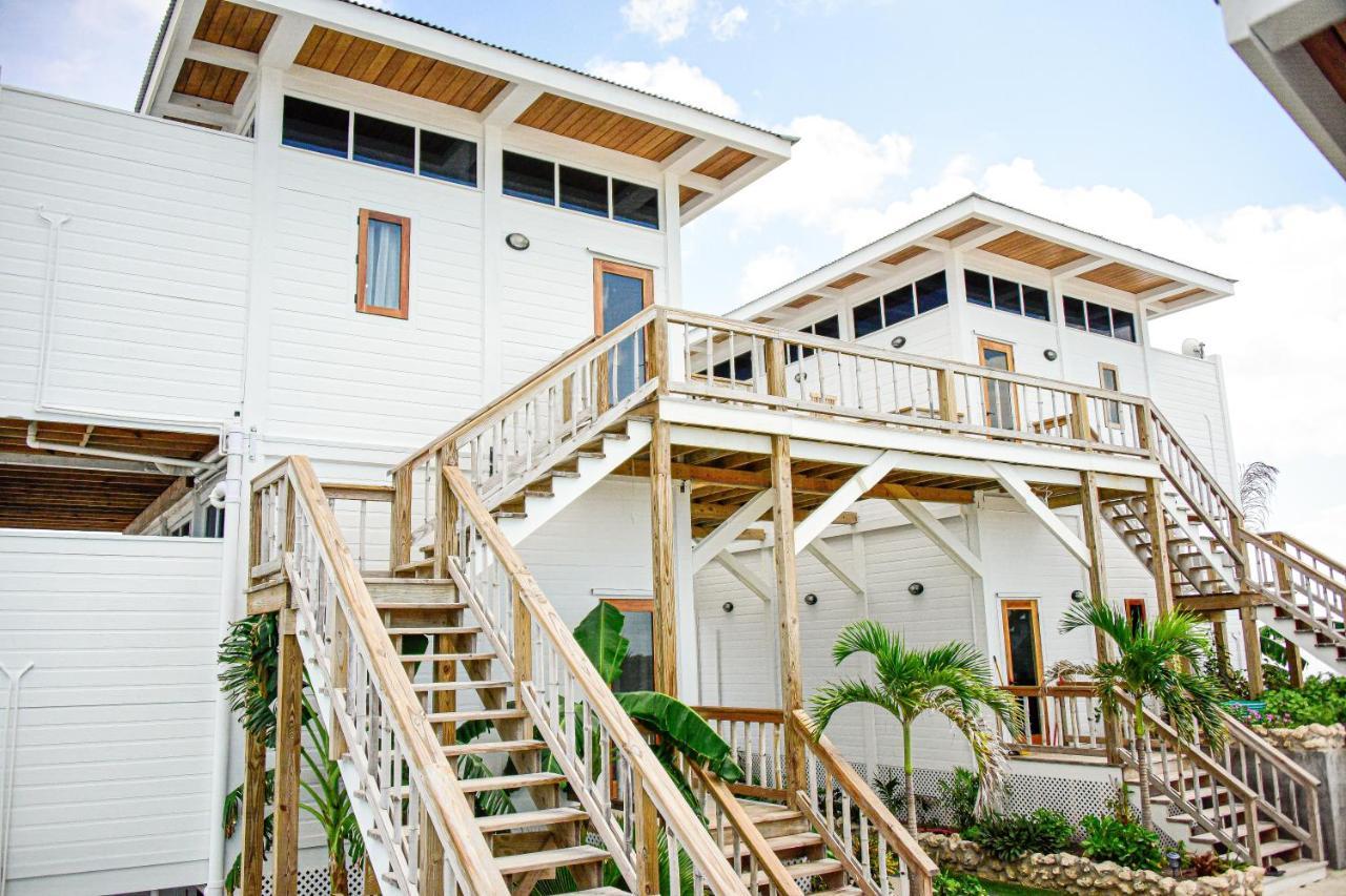 Aruna Resort & Villas San Pedro  Exterior photo