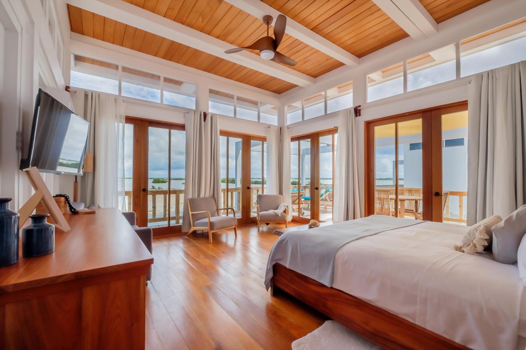 Aruna Resort & Villas San Pedro  Exterior photo