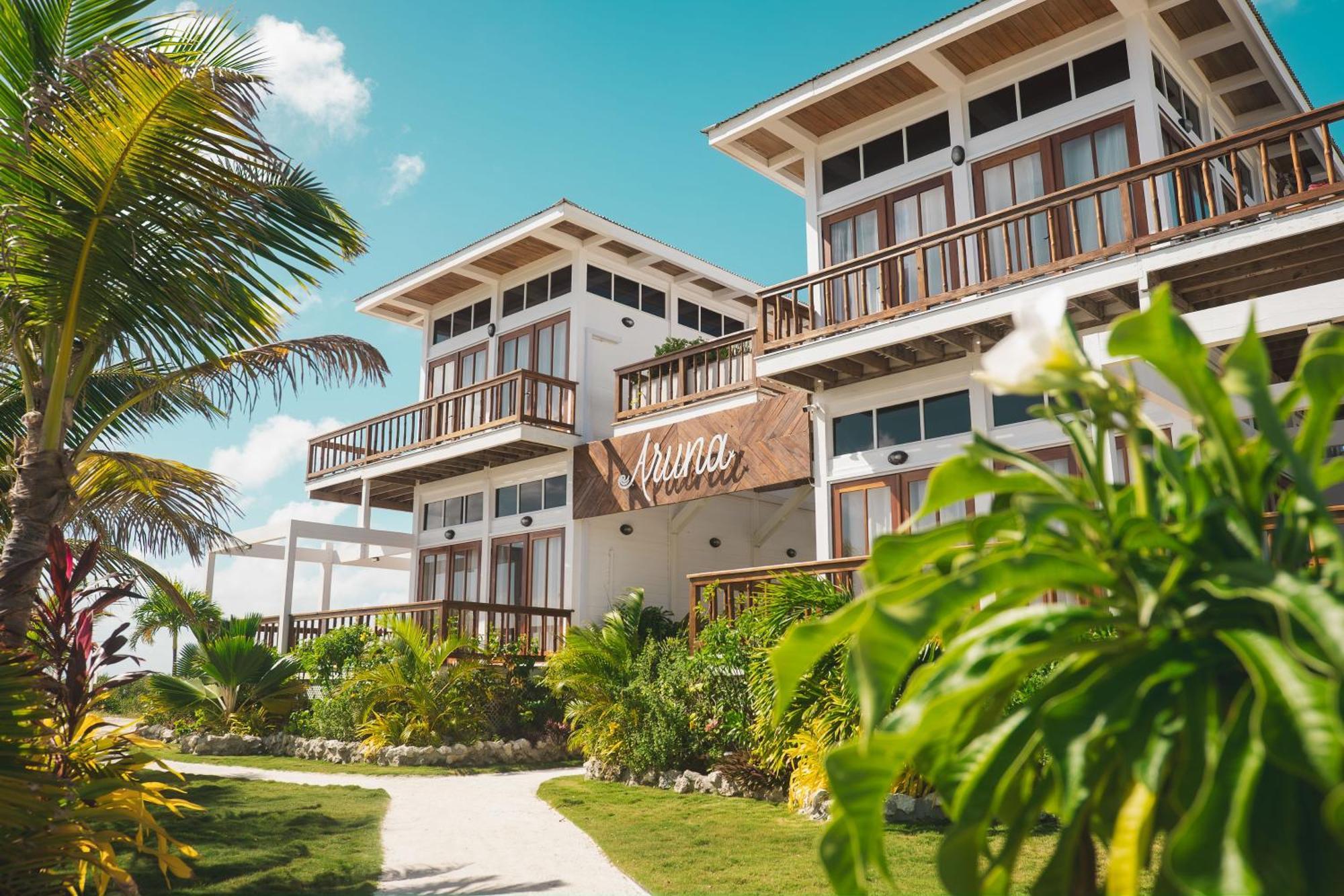 Aruna Resort & Villas San Pedro  Exterior photo